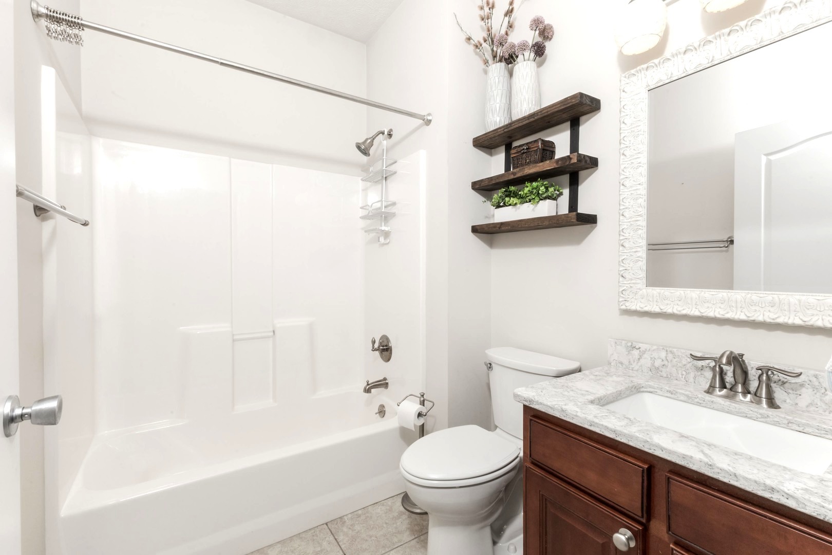 36 Lone Oak Court, Bloomington, IL 61705