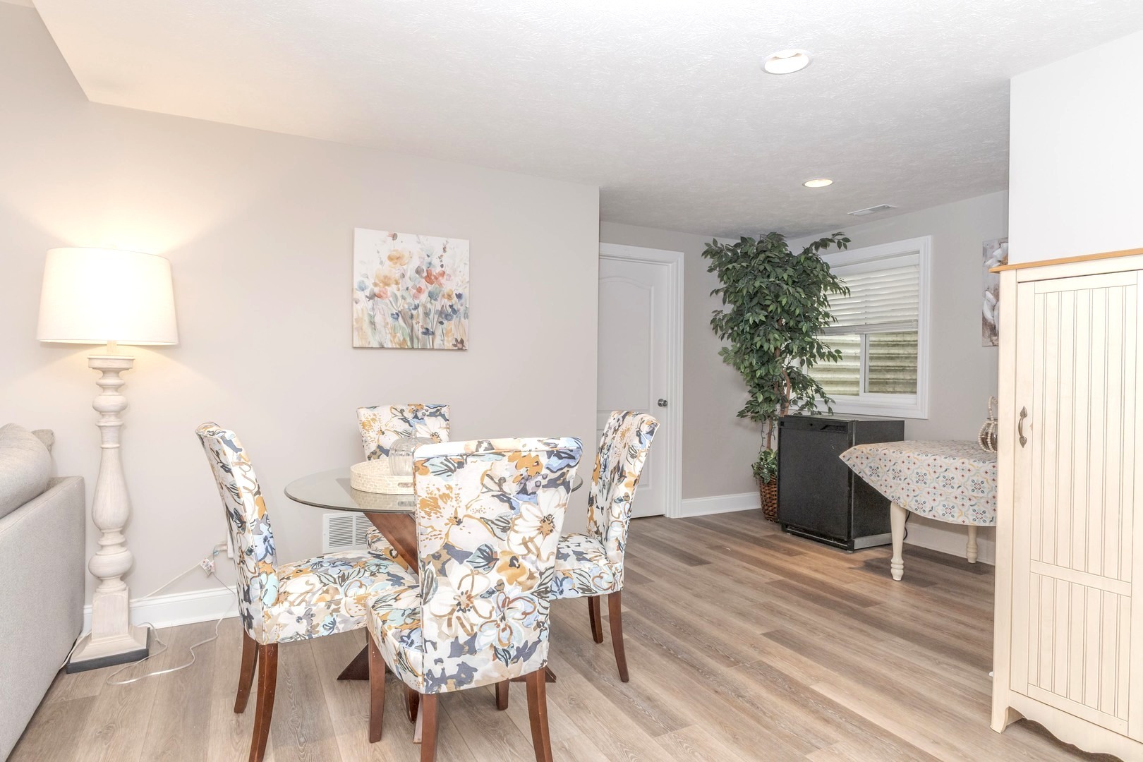 36 Lone Oak Court, Bloomington, IL 61705