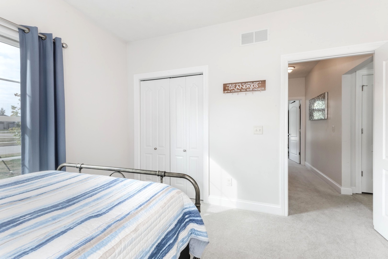 36 Lone Oak Court, Bloomington, IL 61705