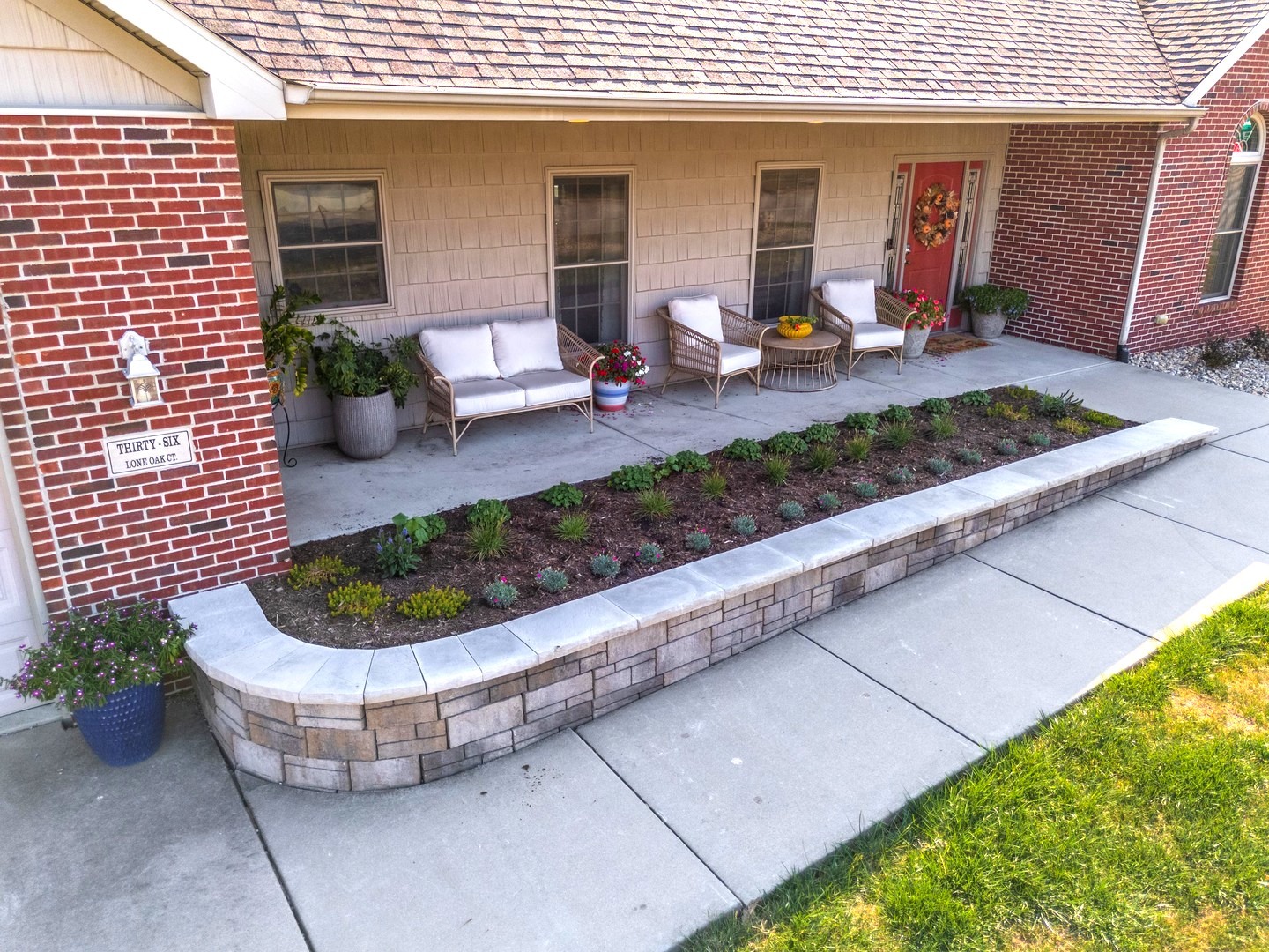 36 Lone Oak Court, Bloomington, IL 61705