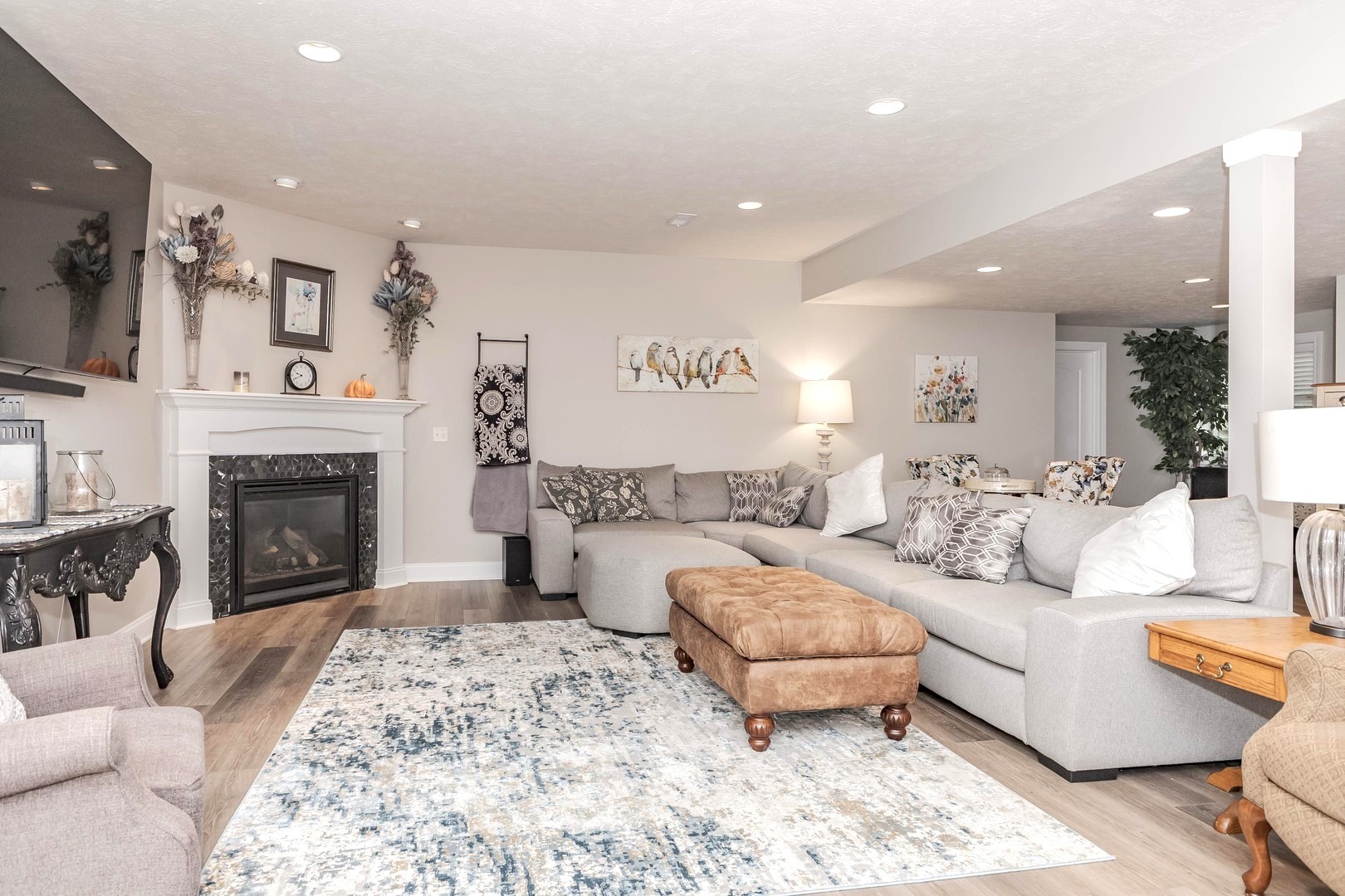 36 Lone Oak Court, Bloomington, IL 61705