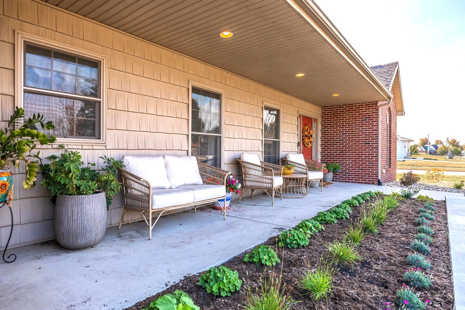 36 Lone Oak Court, Bloomington, IL 61705