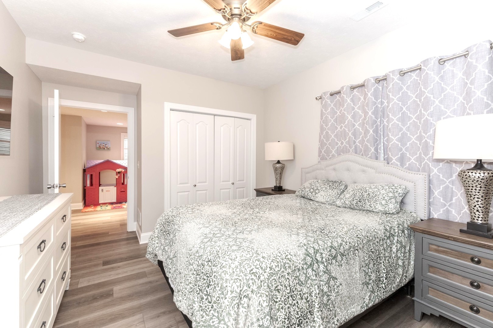 36 Lone Oak Court, Bloomington, IL 61705