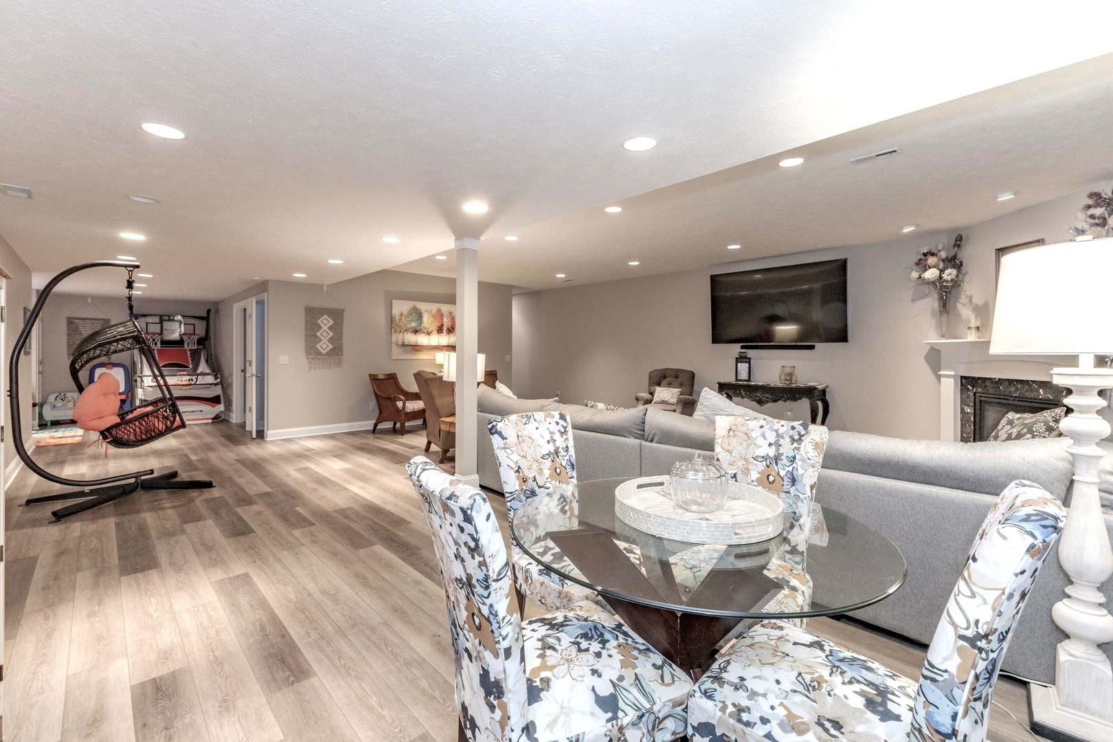 36 Lone Oak Court, Bloomington, IL 61705