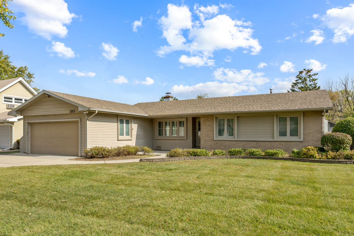 110 ESSEX Road, Elk Grove Village, IL 60007