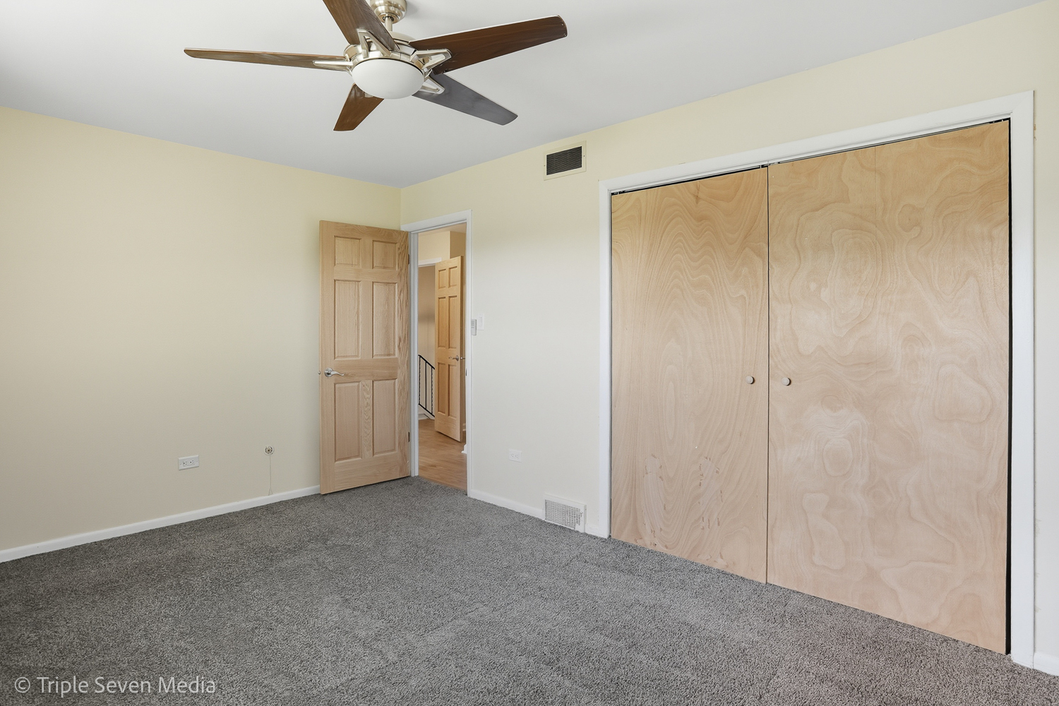 11307 German Church Road, Willow Springs, IL 60480