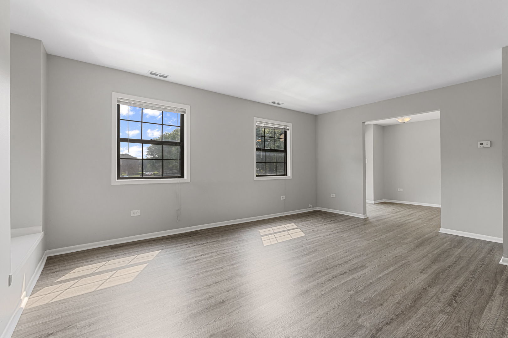 1516 W Jefferson Avenue #E, Naperville, IL 60540