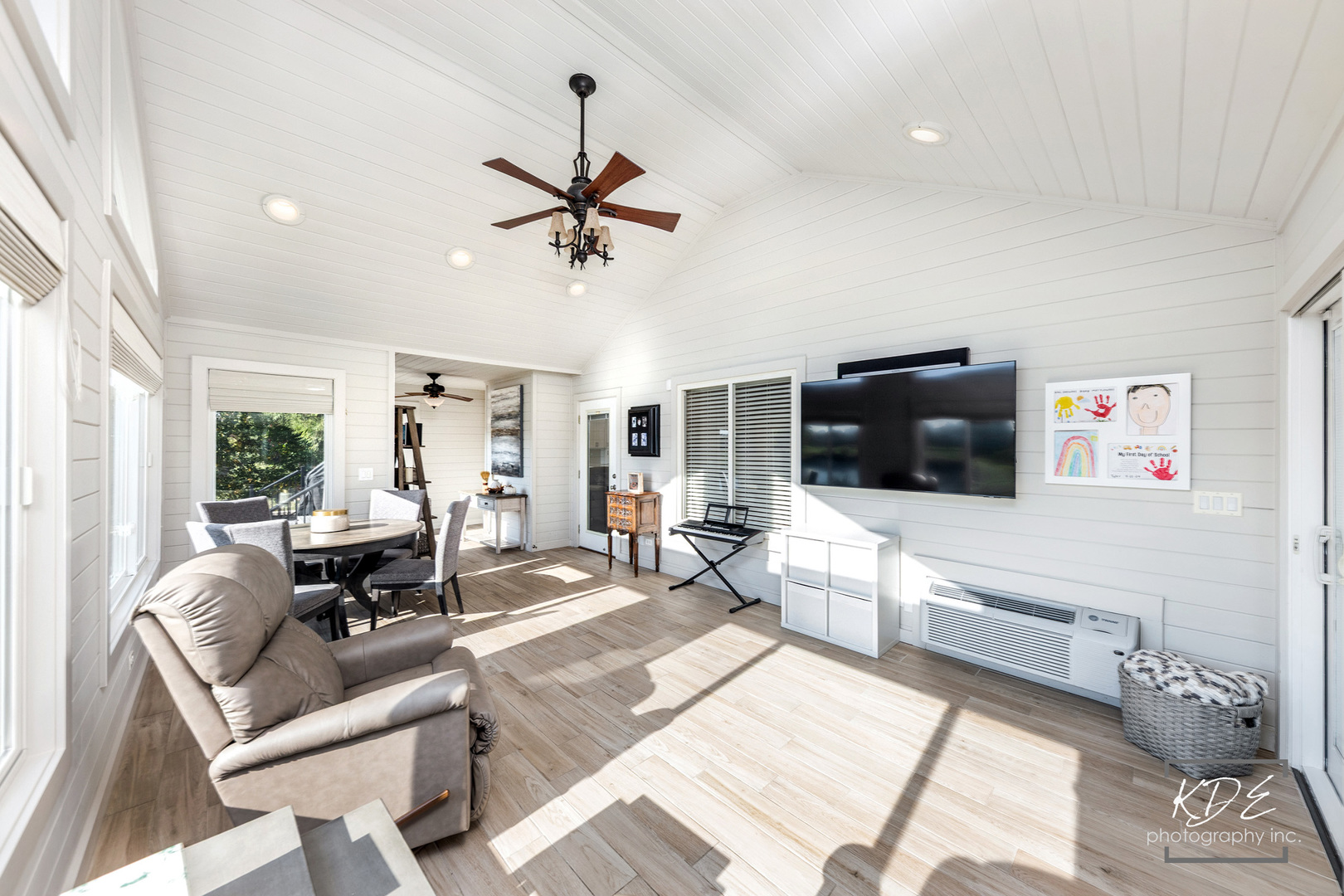 2527 Boddington Lane, Naperville, IL 60564