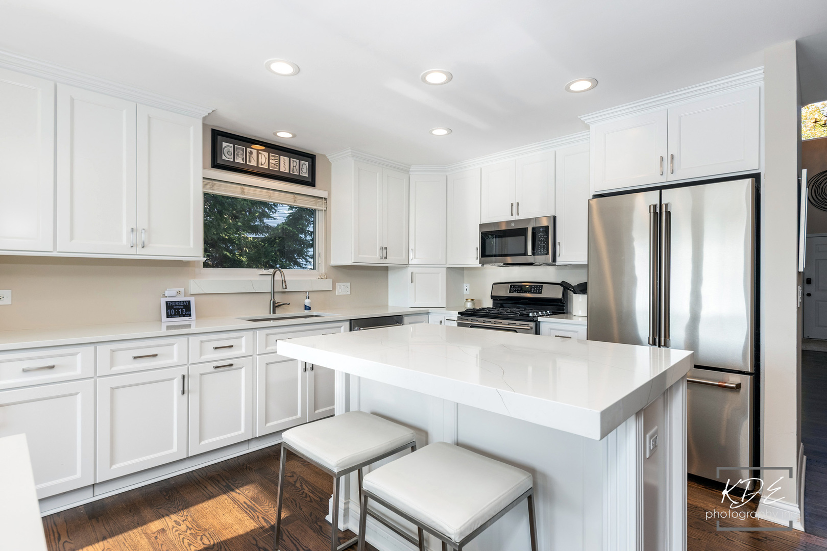 2527 Boddington Lane, Naperville, IL 60564