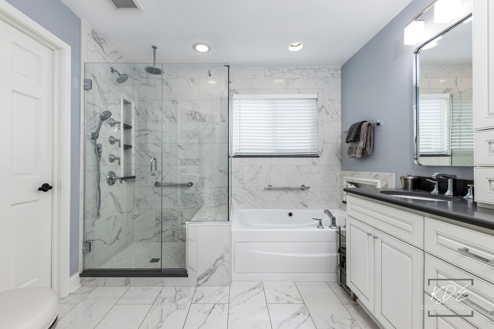 2527 Boddington Lane, Naperville, IL 60564