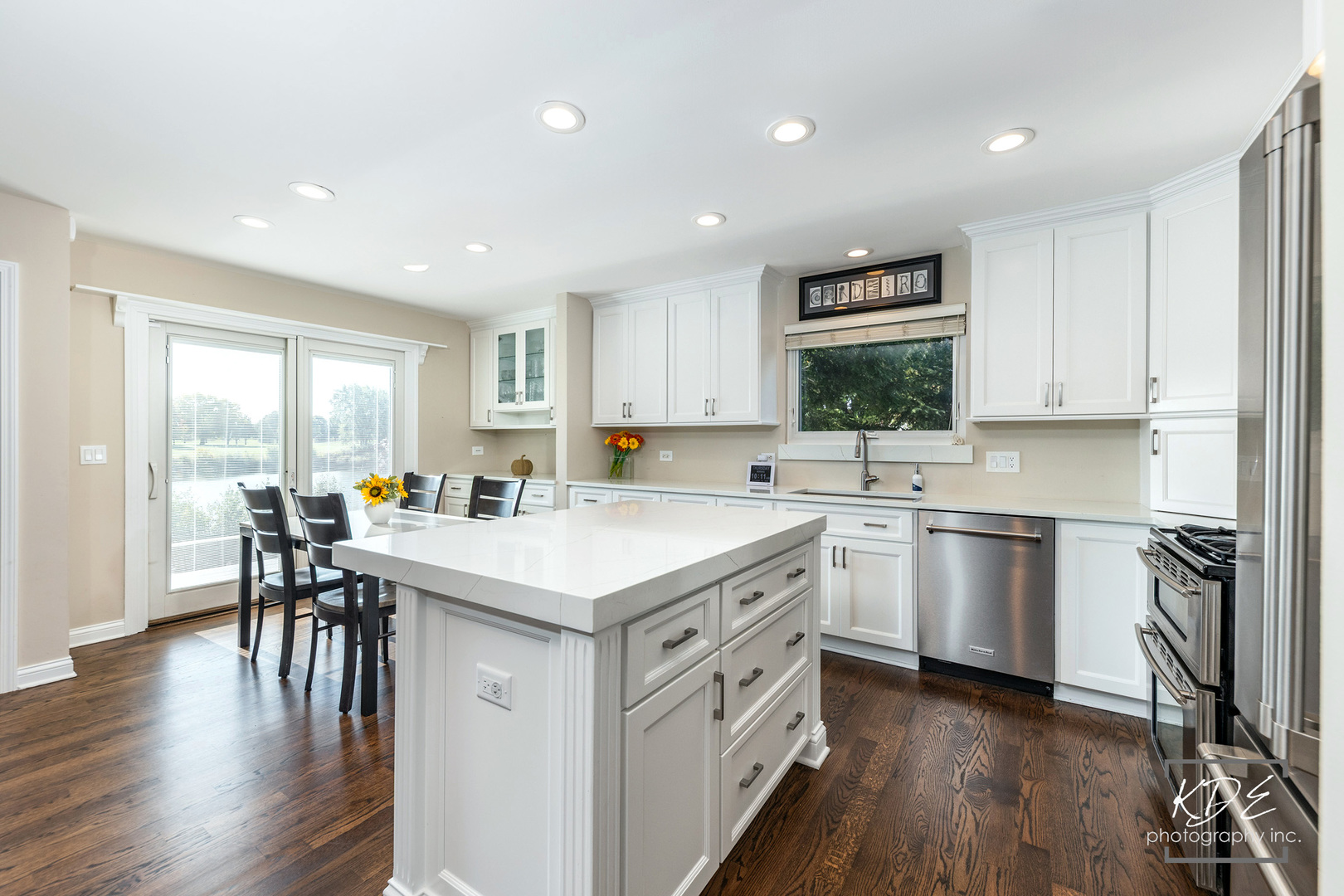 2527 Boddington Lane, Naperville, IL 60564