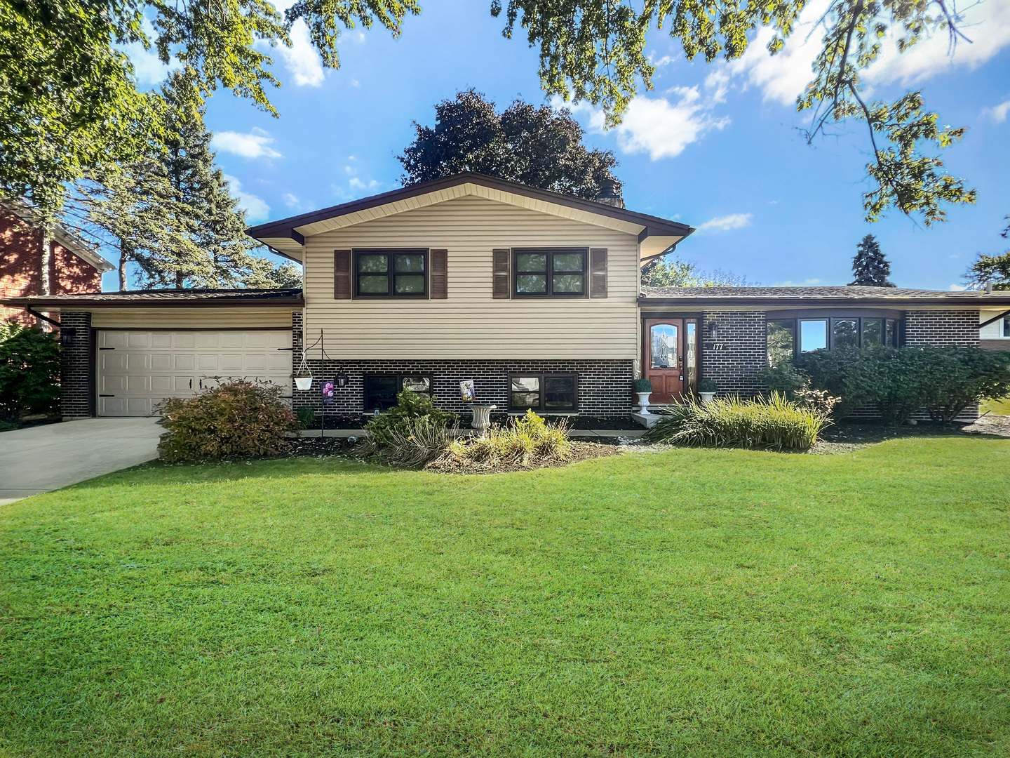 177 Cardinal Drive, Bloomingdale, IL 60108