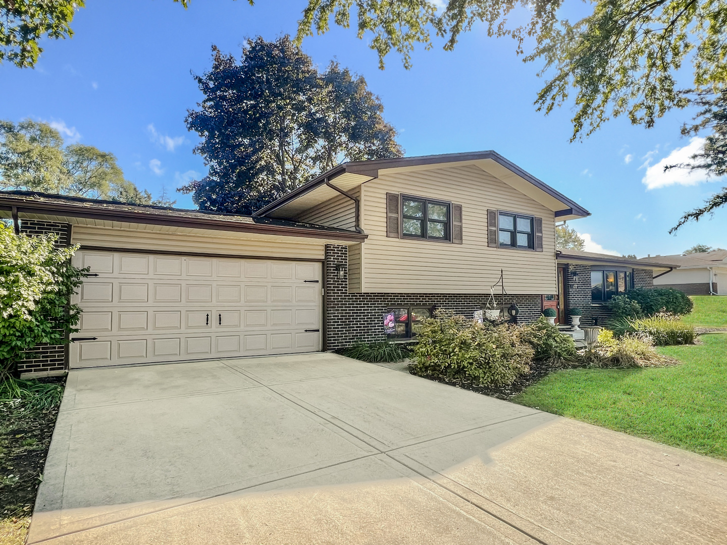 177 Cardinal Drive, Bloomingdale, IL 60108