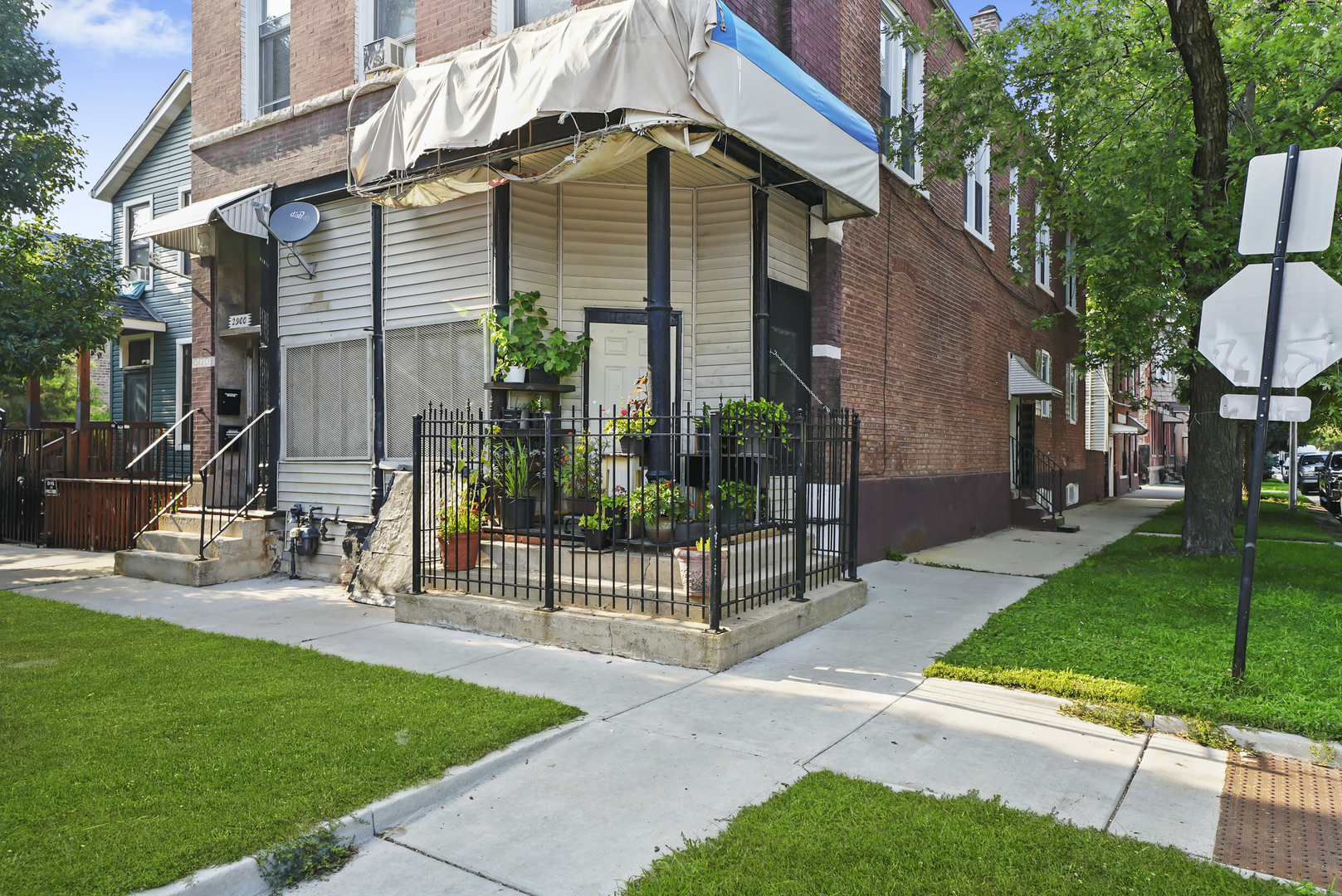 2900 W 25TH Place, Chicago, IL 60623