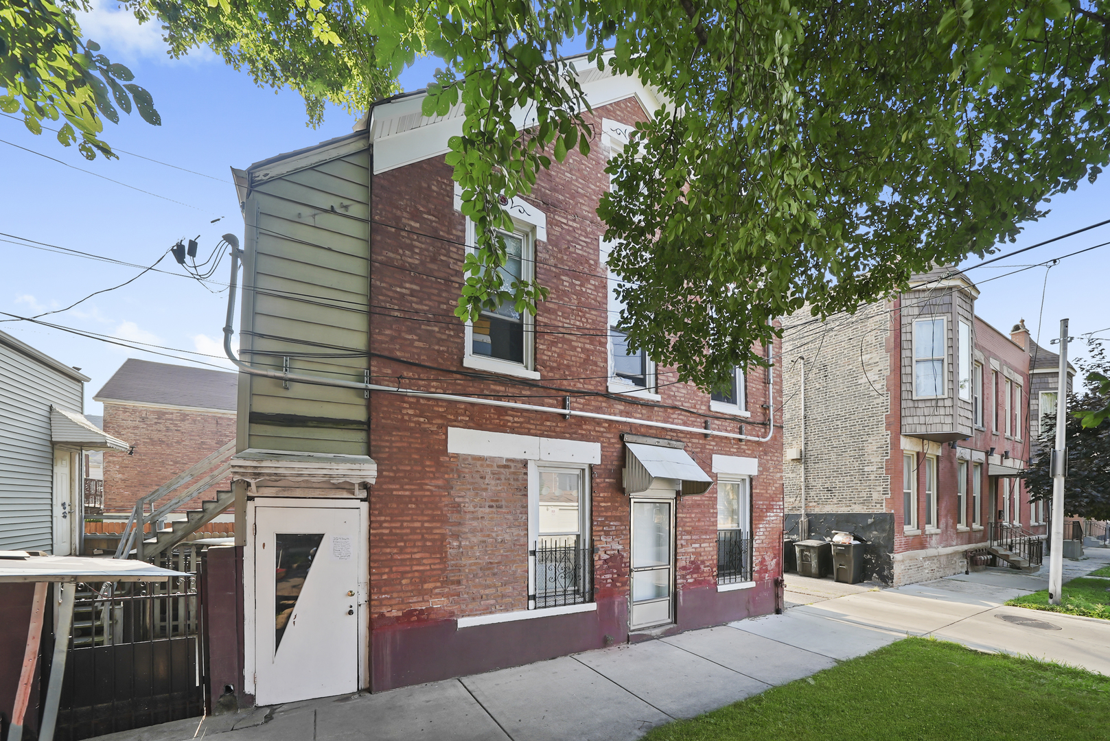 2900 W 25TH Place, Chicago, IL 60623