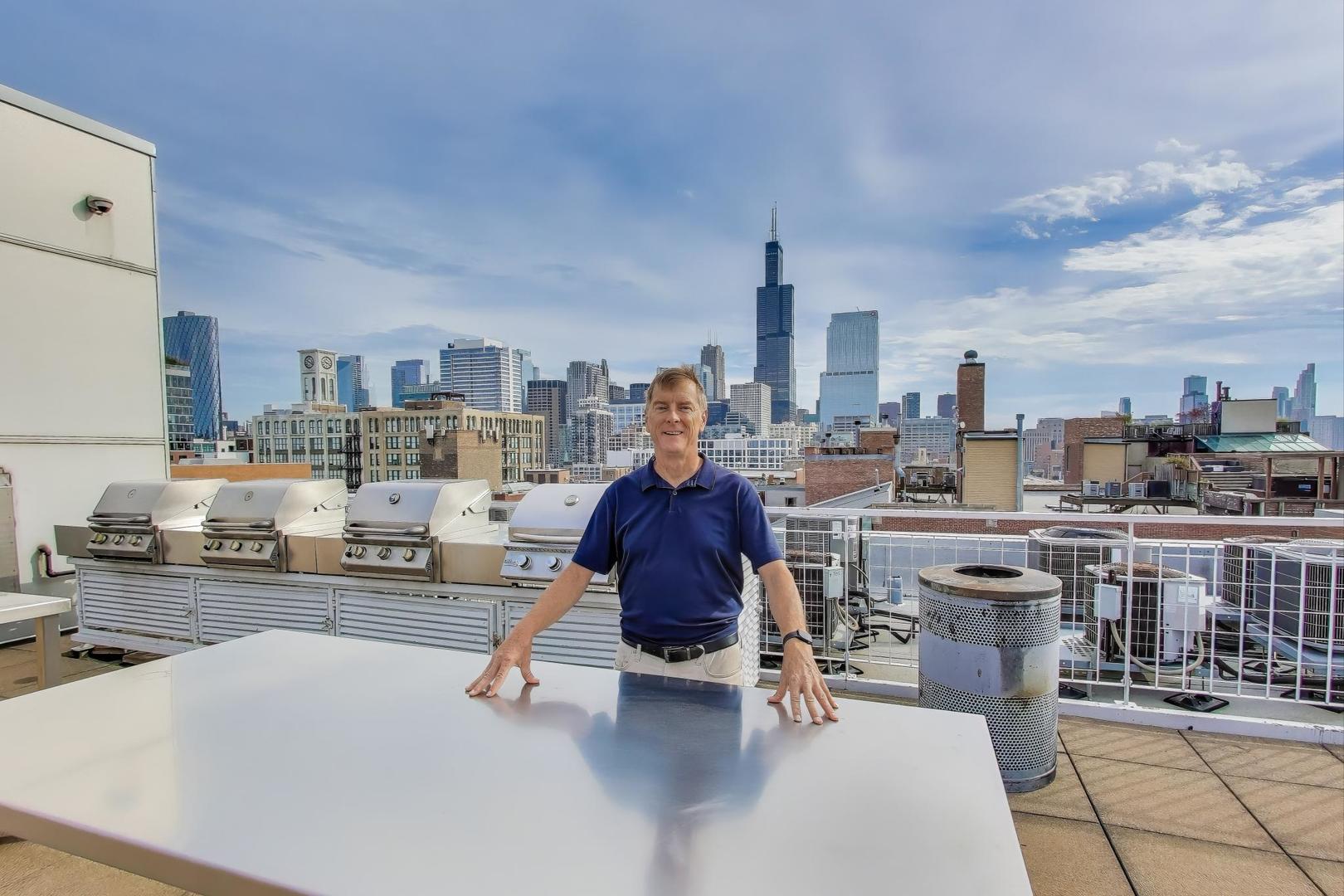 933 W Van Buren Street #311, Chicago, IL 60607