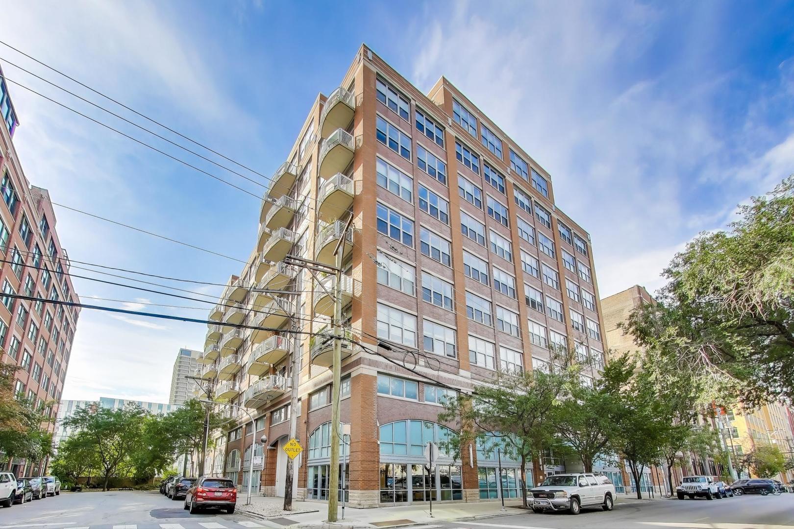 933 W Van Buren Street #311, Chicago, IL 60607
