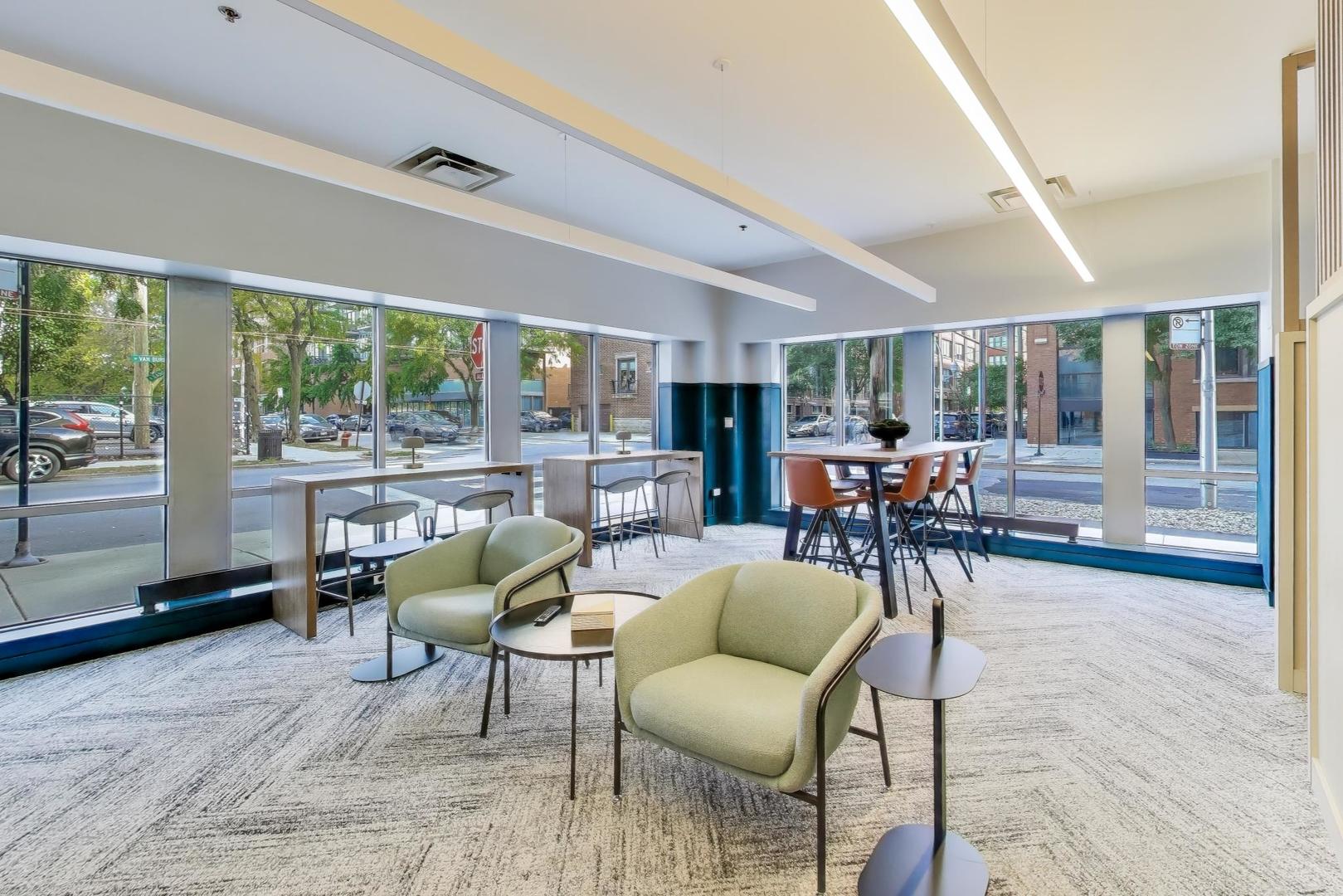 933 W Van Buren Street #311, Chicago, IL 60607