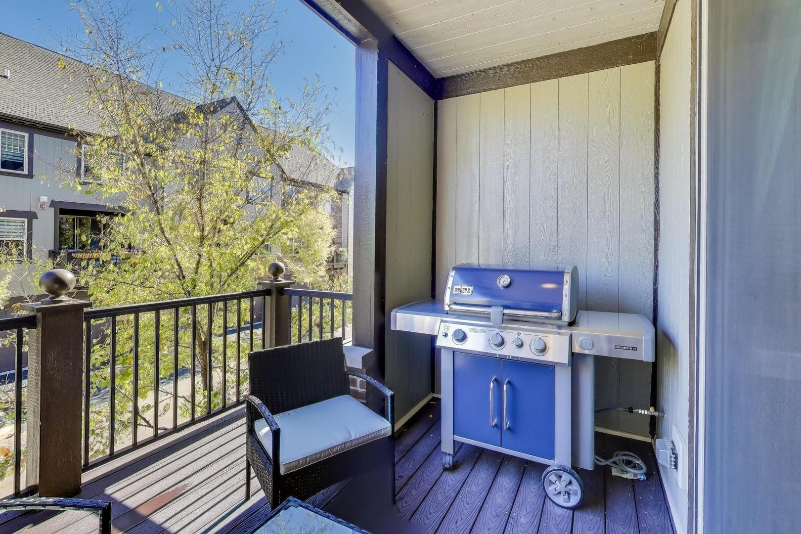 662 Parkside Court, Libertyville, IL 60048