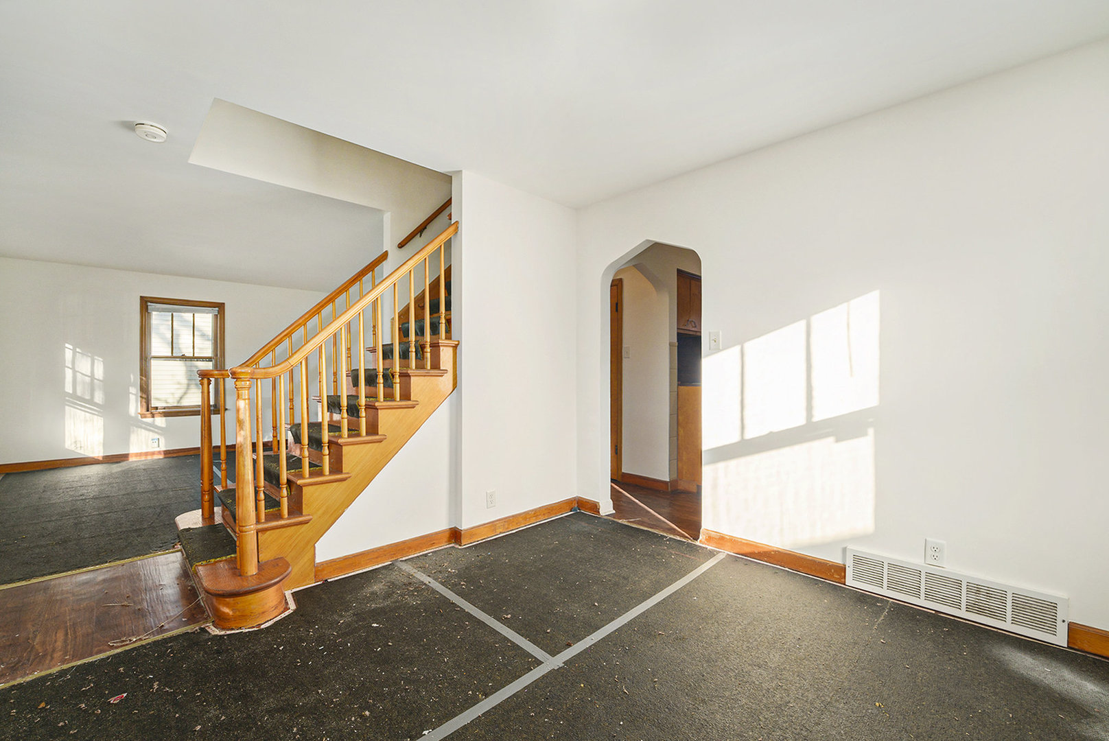 212 E 142nd Place, Dolton, IL 60419