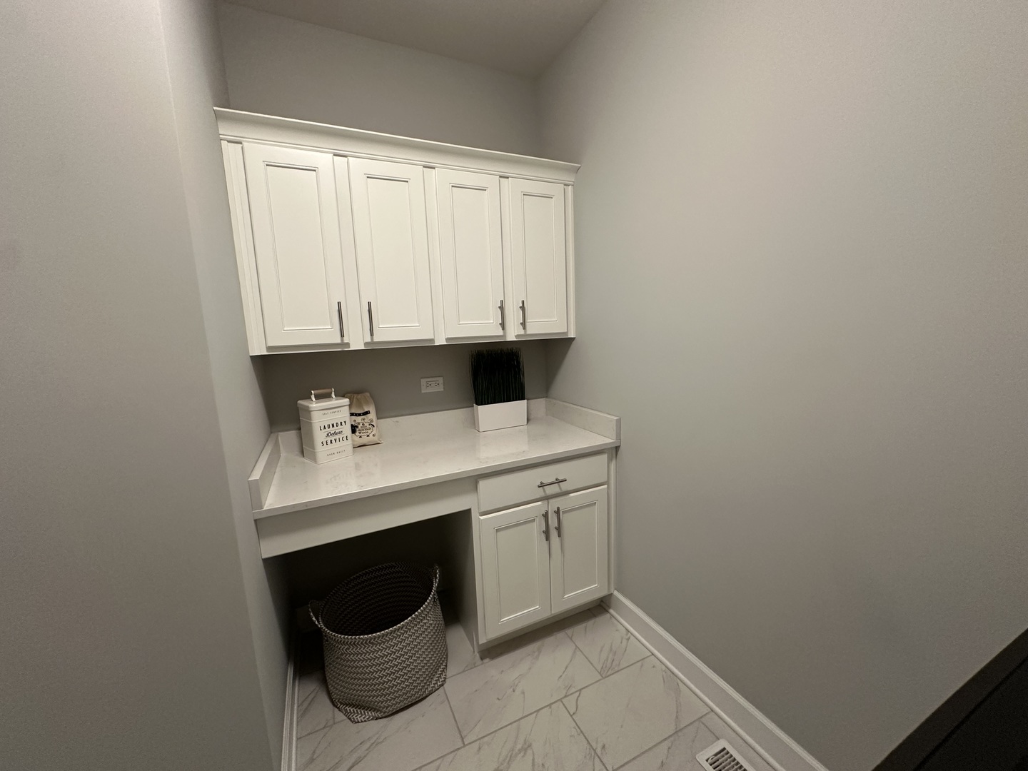 769 W Fairway Drive, Addison, IL 60101