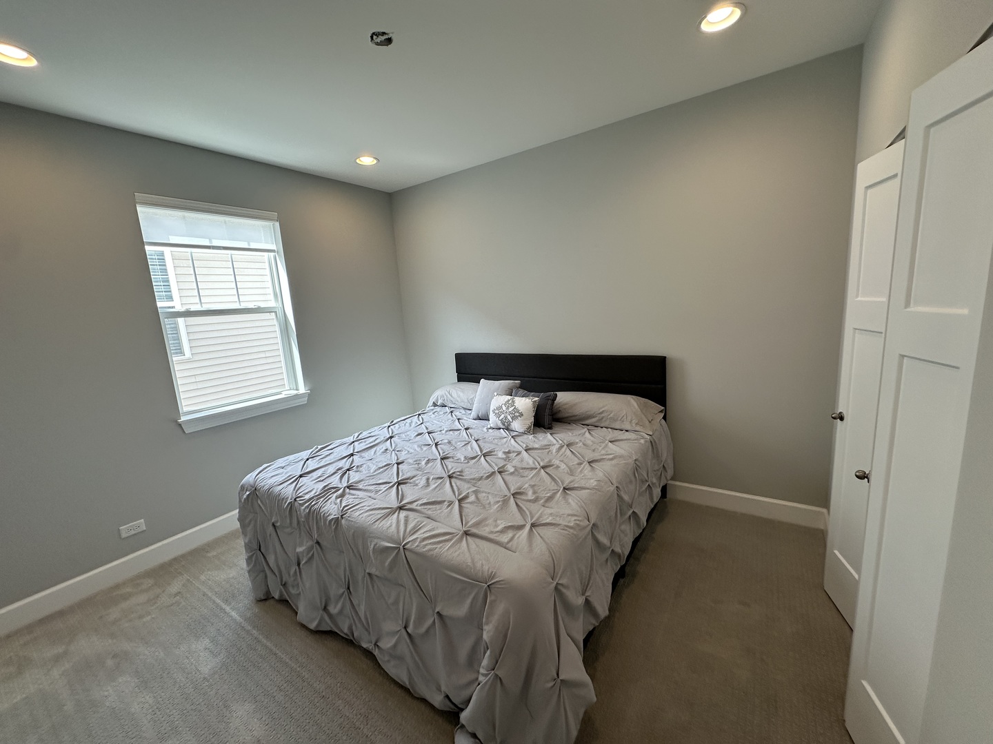 769 W Fairway Drive, Addison, IL 60101