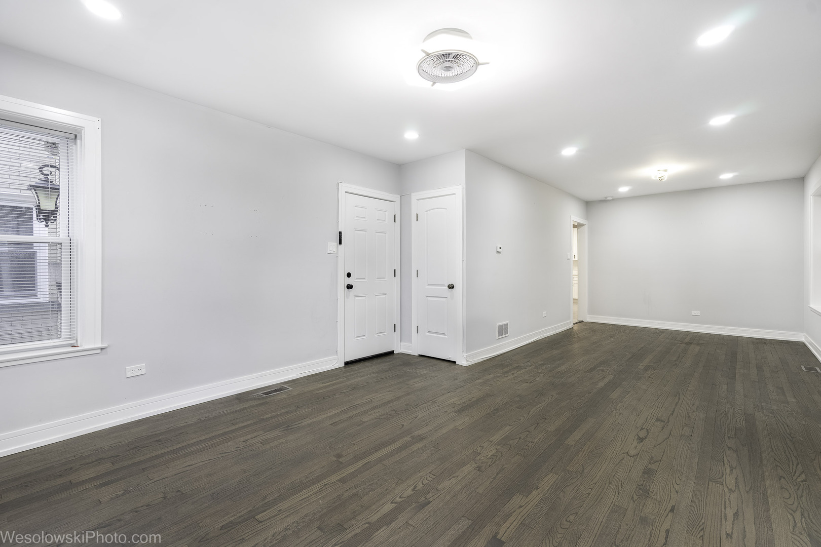 5510 N Luna Avenue, Chicago, IL 60630