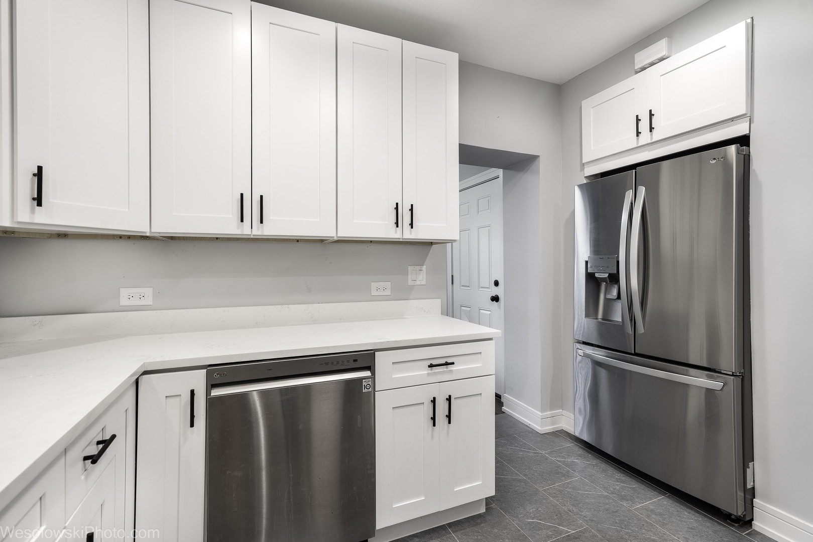 5510 N Luna Avenue, Chicago, IL 60630