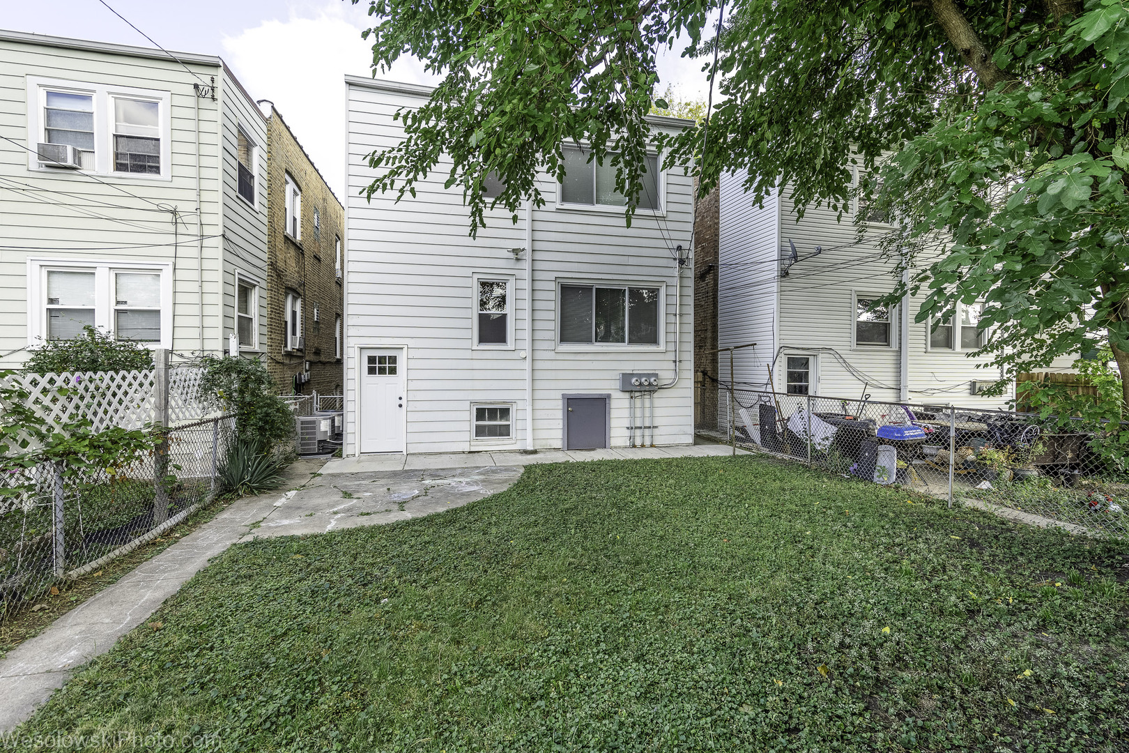 5510 N Luna Avenue, Chicago, IL 60630