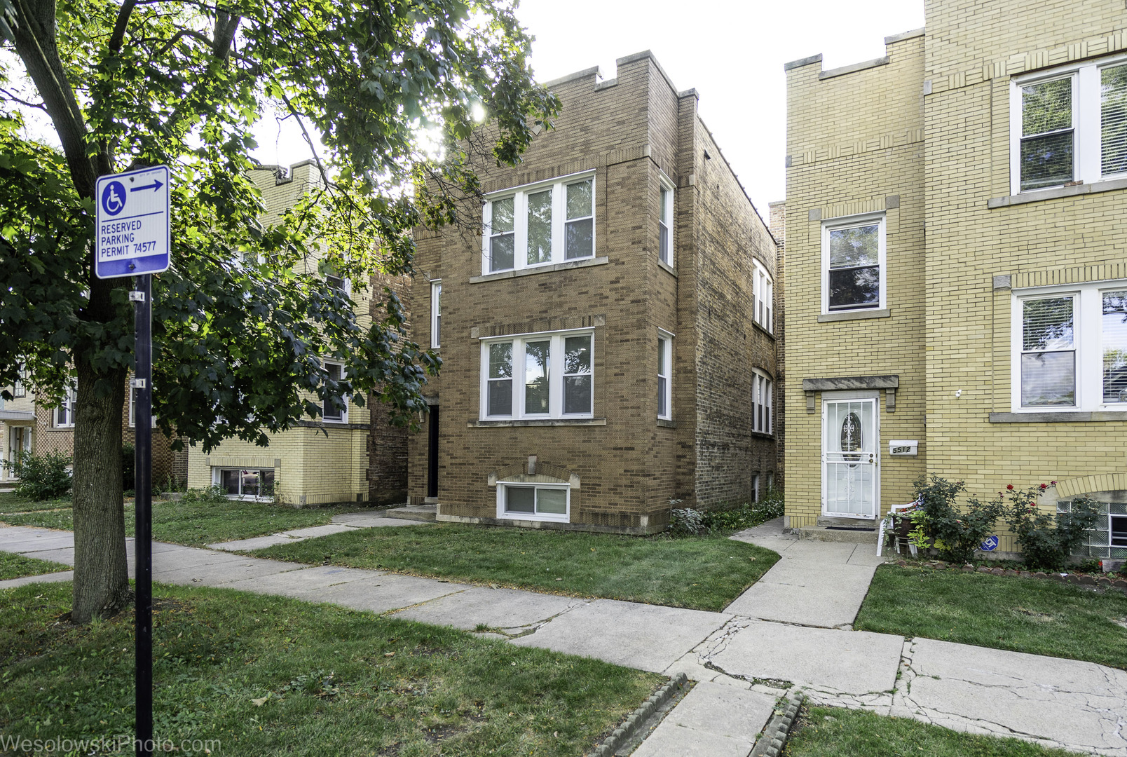 5510 N Luna Avenue, Chicago, IL 60630