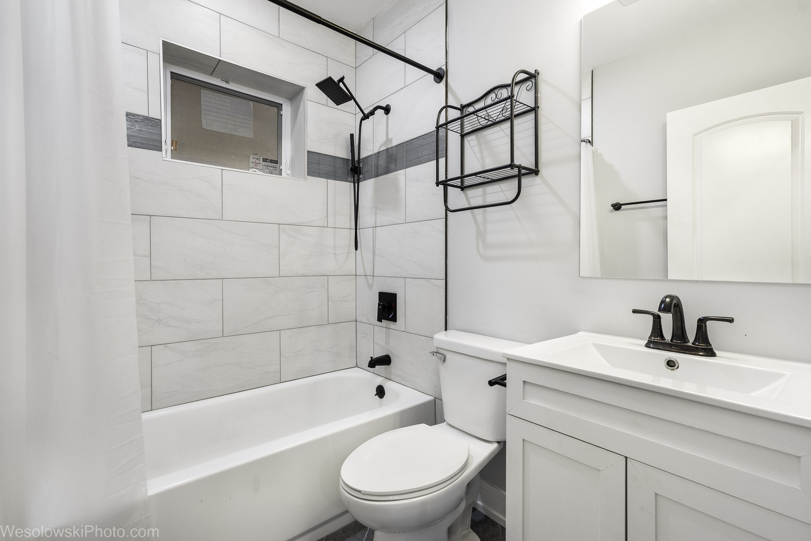 5510 N Luna Avenue, Chicago, IL 60630