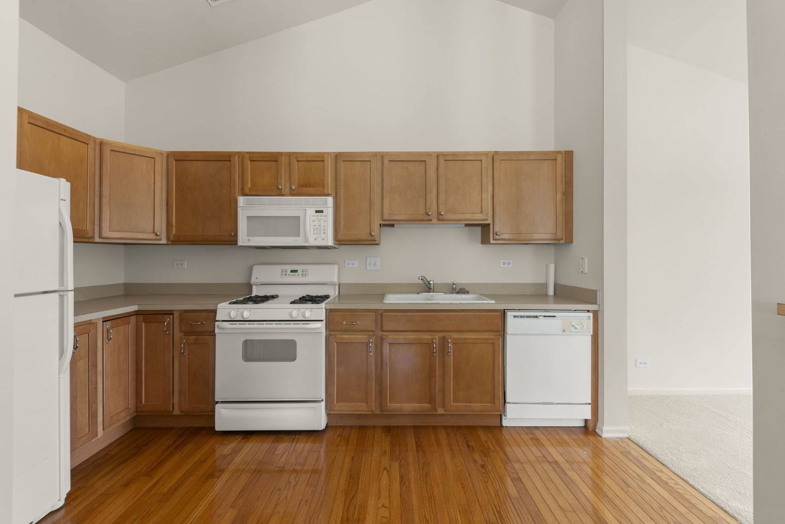 2348 Georgetown Court, Aurora, IL 60503