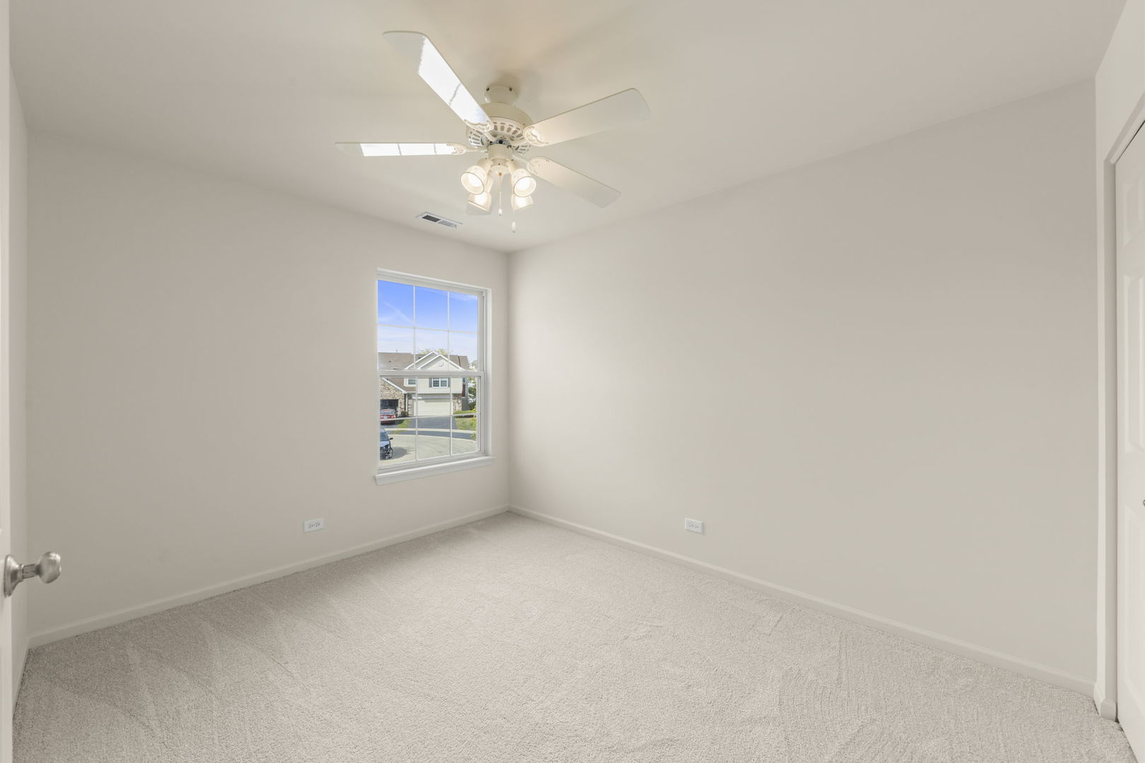 2348 Georgetown Court, Aurora, IL 60503