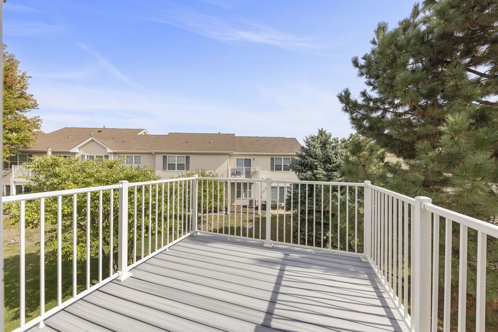 2348 Georgetown Court, Aurora, IL 60503