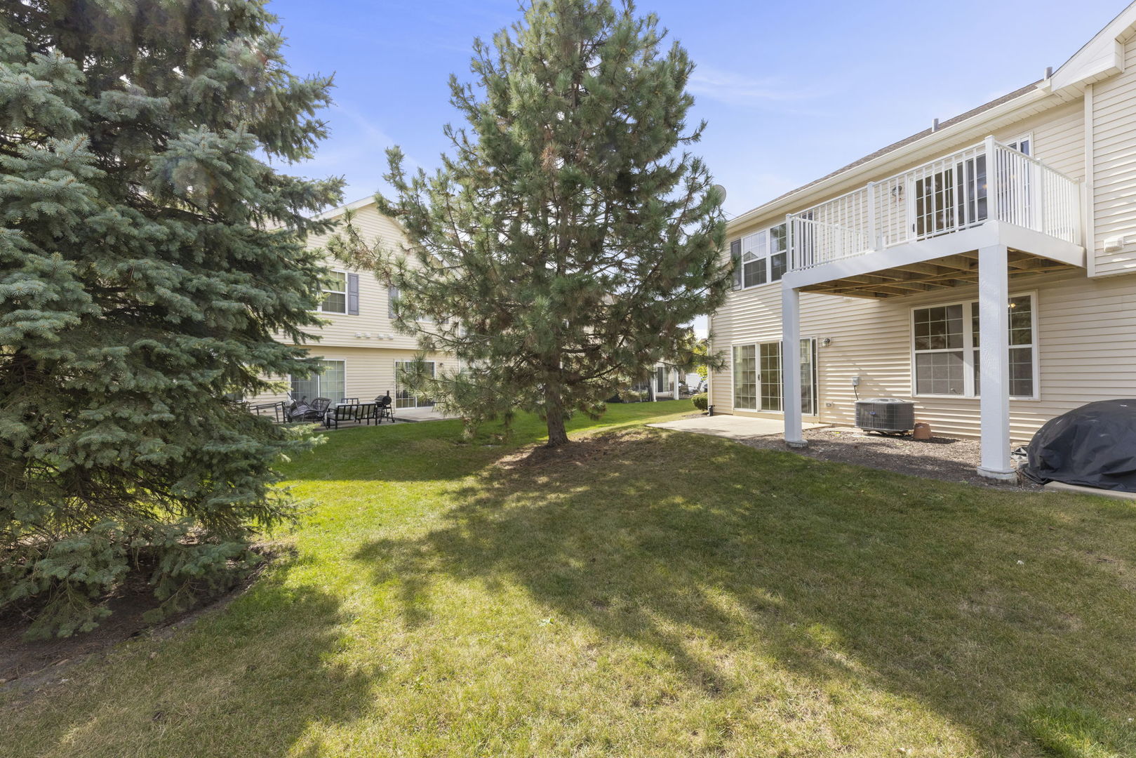 2348 Georgetown Court, Aurora, IL 60503