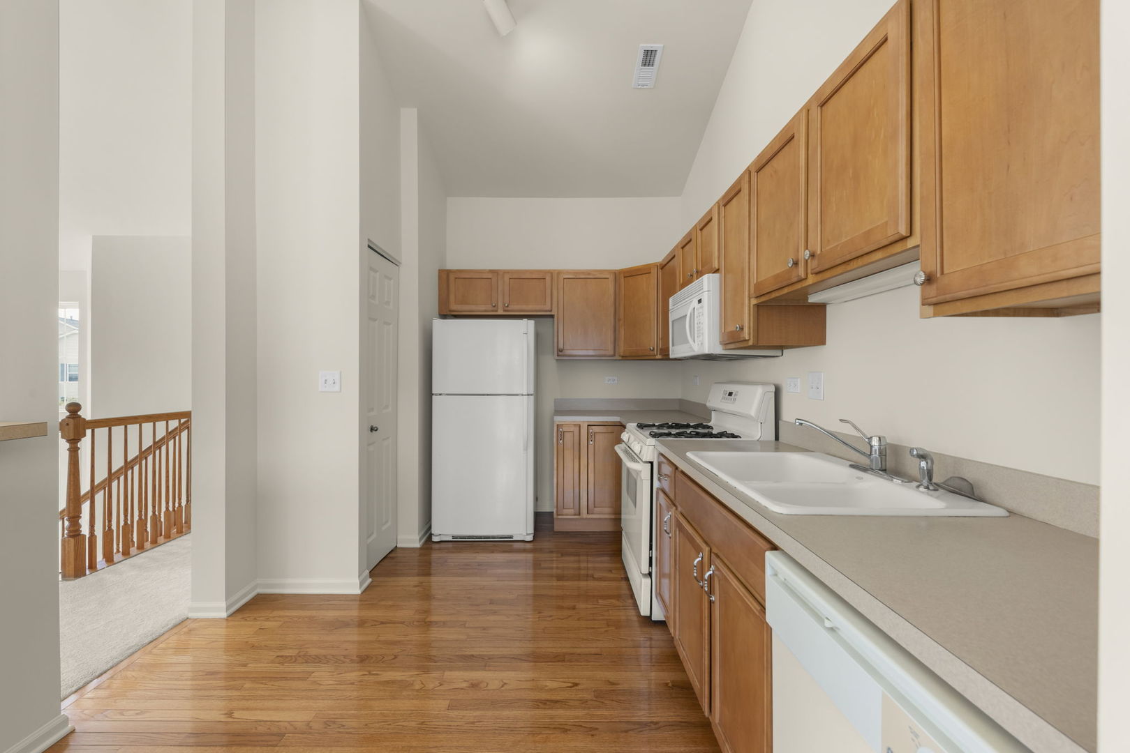 2348 Georgetown Court, Aurora, IL 60503