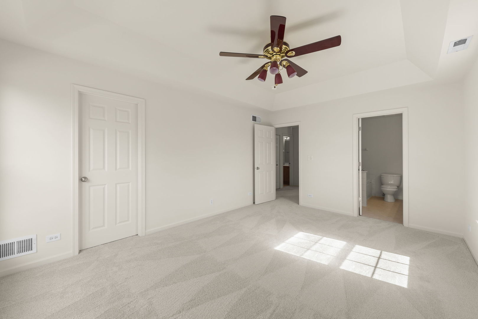 2348 Georgetown Court, Aurora, IL 60503