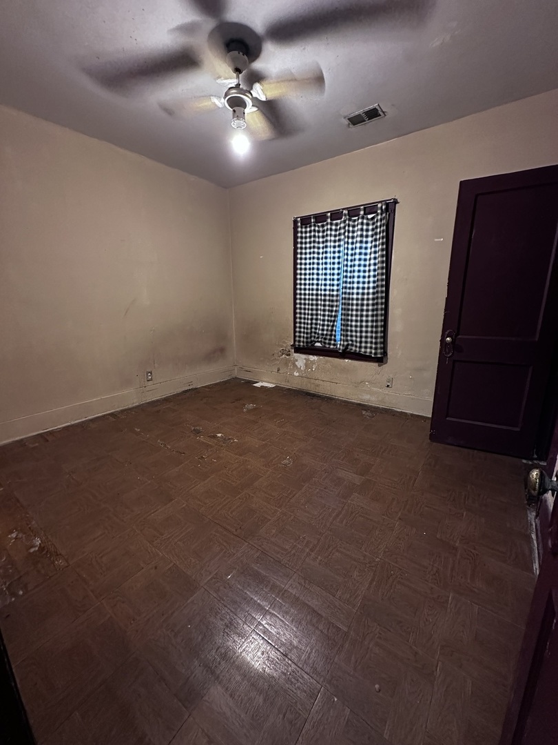 4824 S Tripp Avenue, Chicago, IL 60632