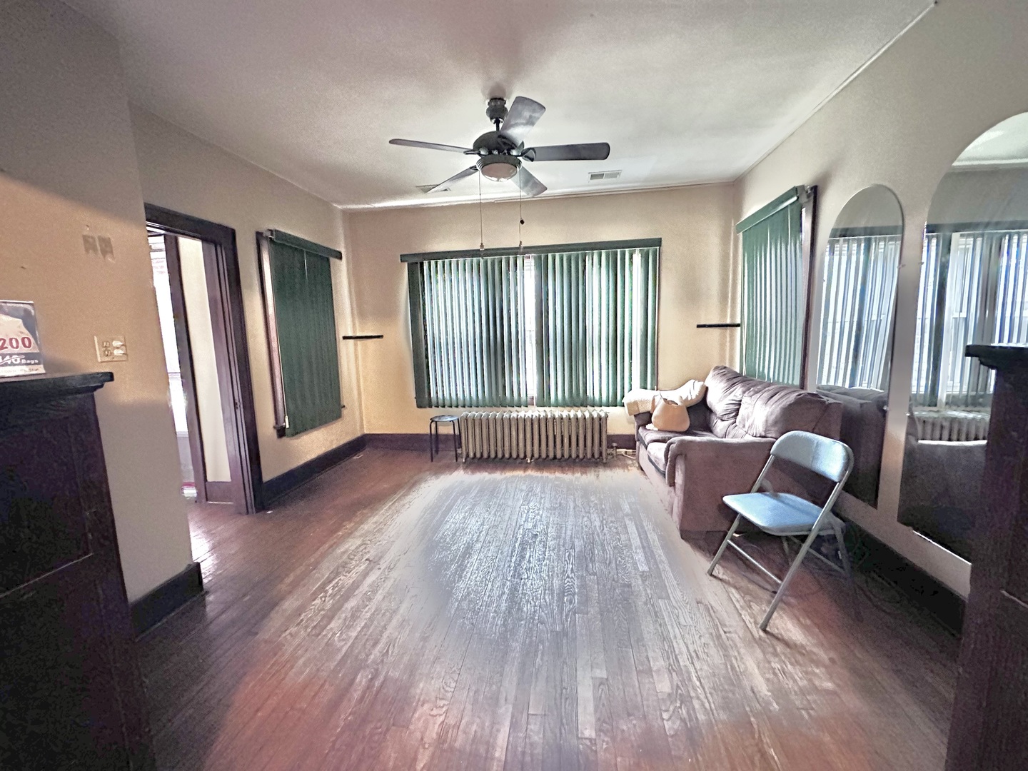 4824 S Tripp Avenue, Chicago, IL 60632