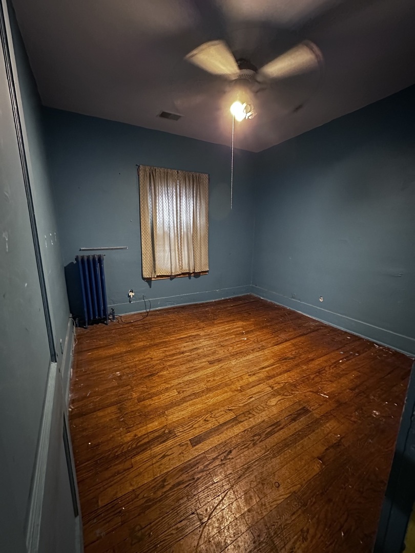 4824 S Tripp Avenue, Chicago, IL 60632