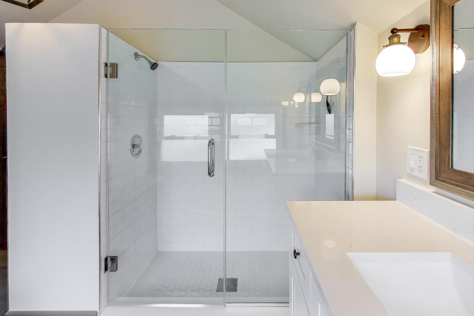 34 Le Moyne Parkway, Oak Park, IL 60302