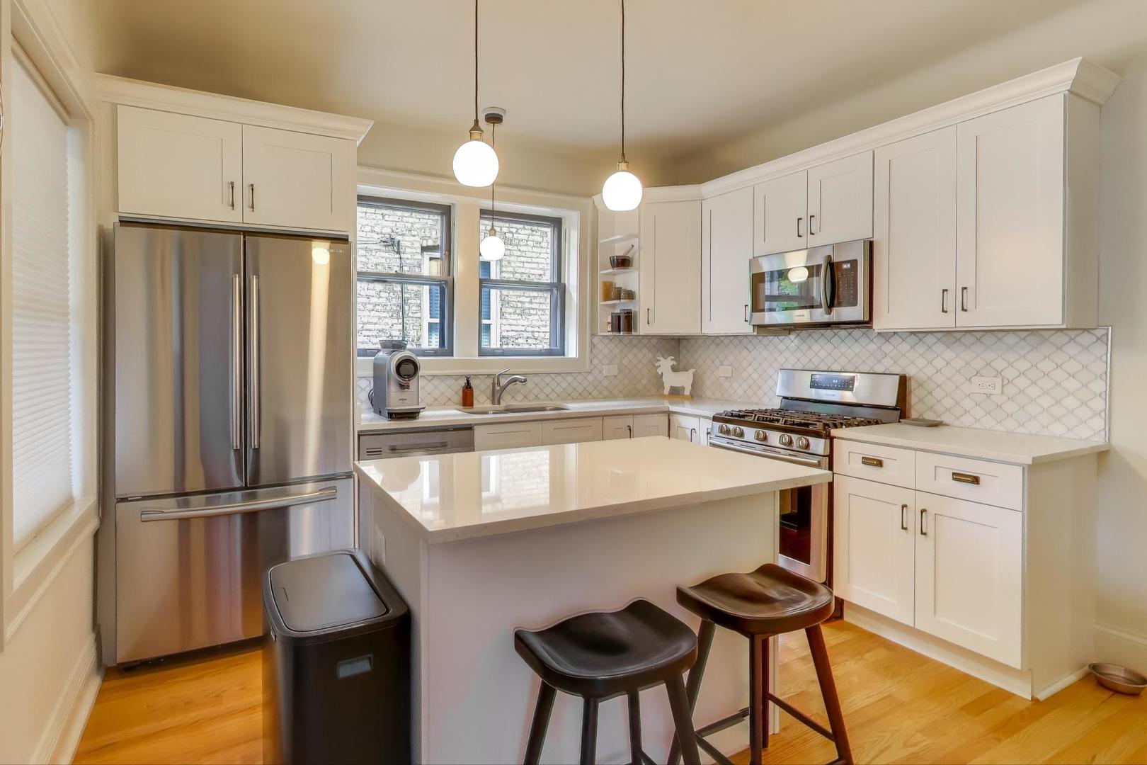 34 Le Moyne Parkway, Oak Park, IL 60302