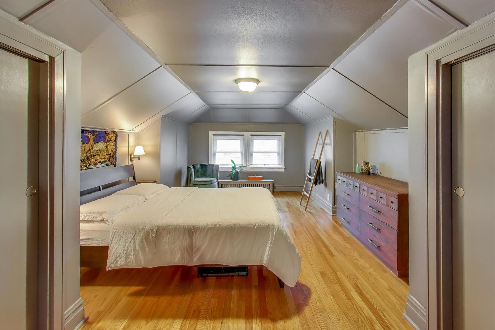 34 Le Moyne Parkway, Oak Park, IL 60302