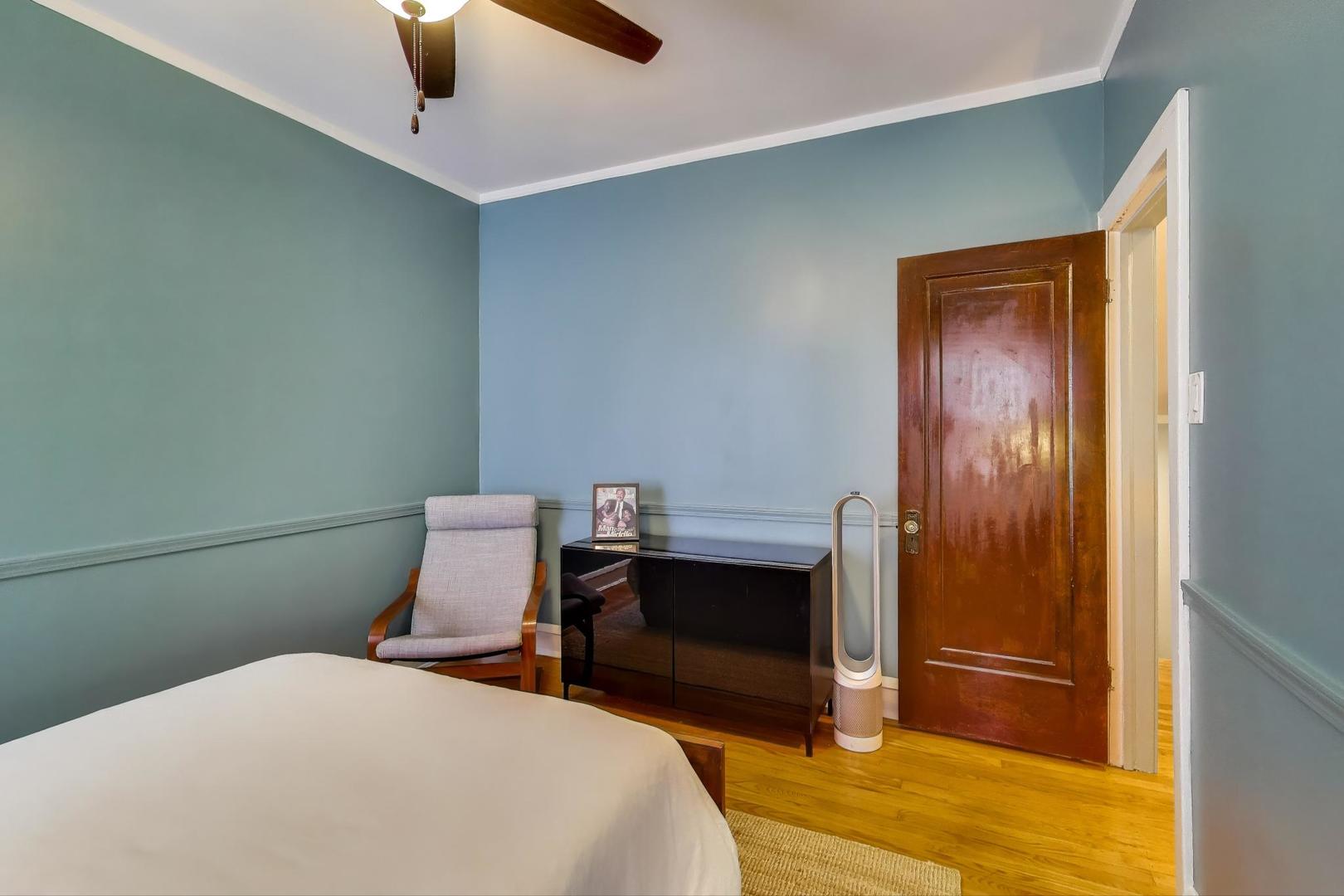 34 Le Moyne Parkway, Oak Park, IL 60302