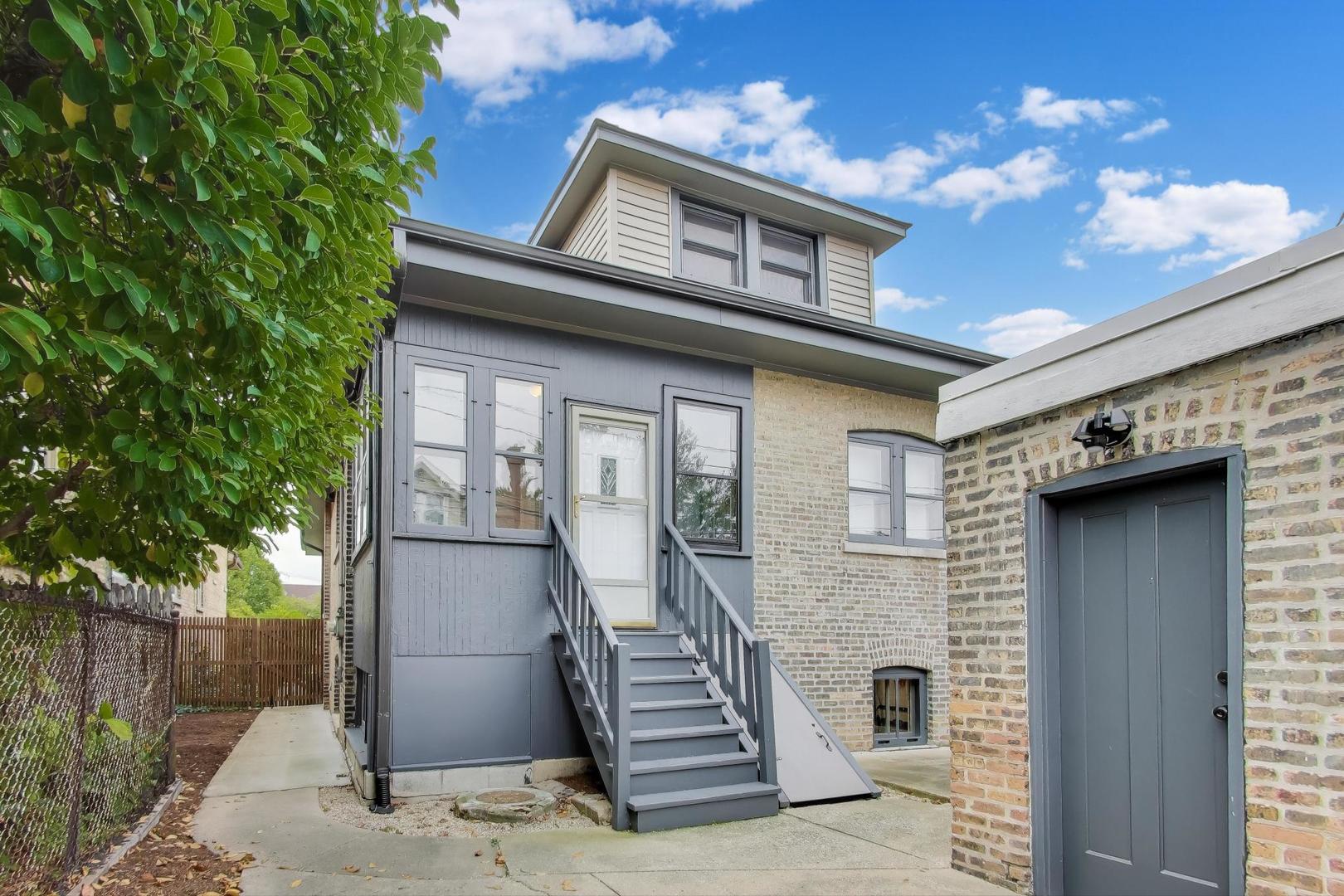 34 Le Moyne Parkway, Oak Park, IL 60302