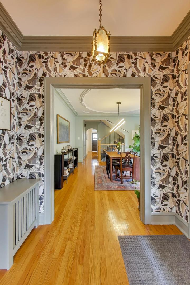 34 Le Moyne Parkway, Oak Park, IL 60302