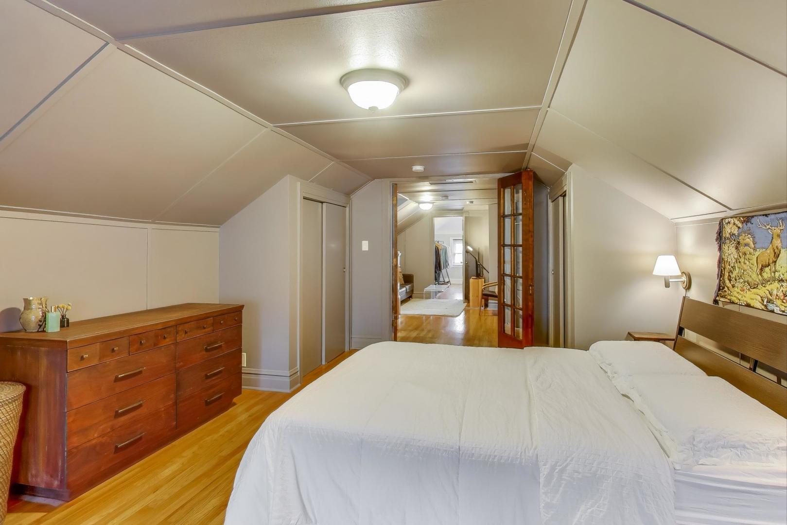 34 Le Moyne Parkway, Oak Park, IL 60302