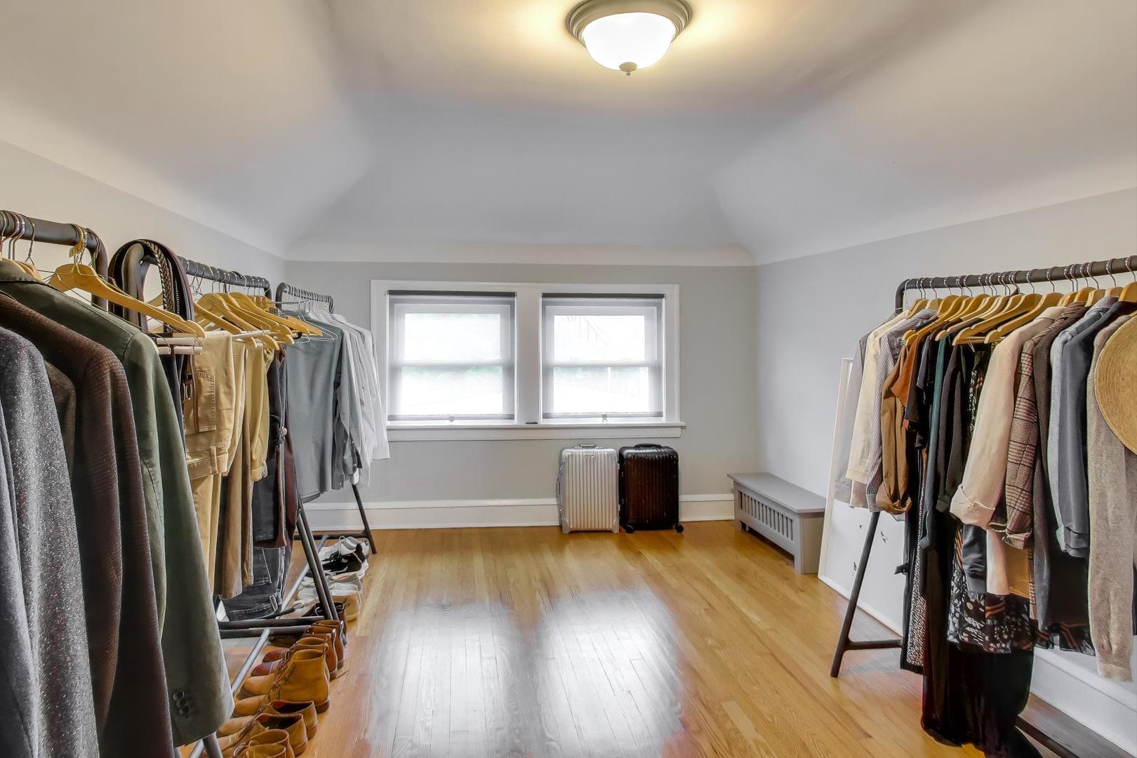 34 Le Moyne Parkway, Oak Park, IL 60302