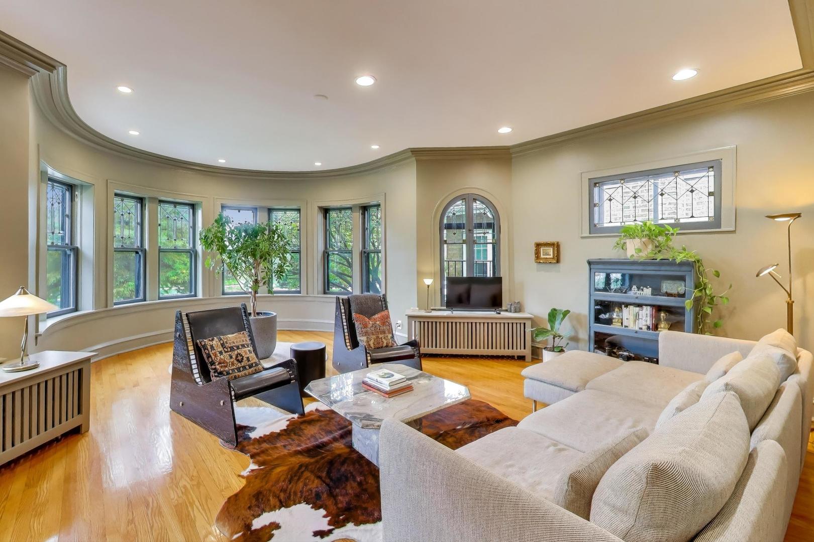 34 Le Moyne Parkway, Oak Park, IL 60302