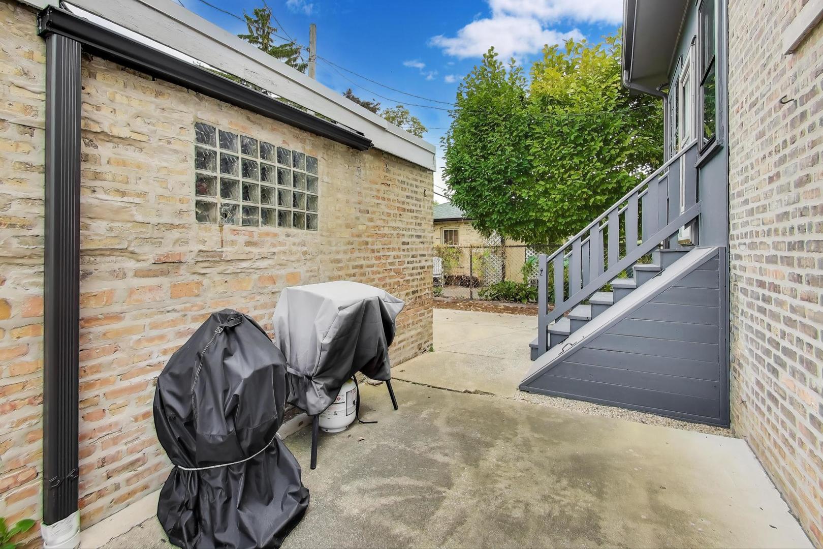 34 Le Moyne Parkway, Oak Park, IL 60302